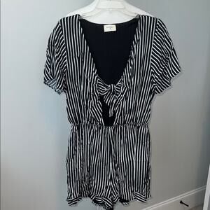 Everly Black and White Striped Romper Jumpsuit Women's  Large
